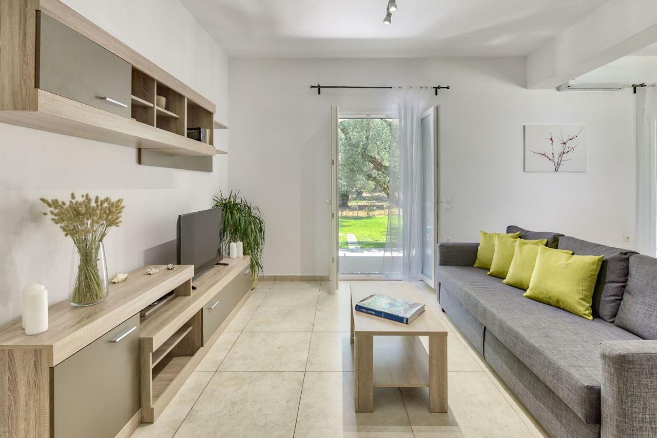 Vardavilla Lithakia  Exteriér fotografie